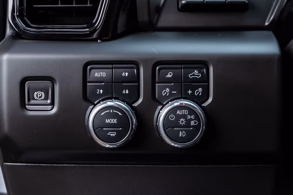 2025 GMC Sierra 1500 AT4X Crew Cab Image 21