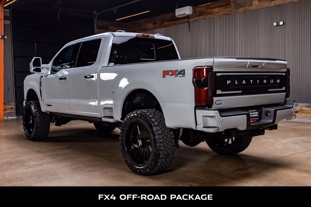 2026 Ford F-250 Super Duty Platinum Plus Crew Cab Image 7