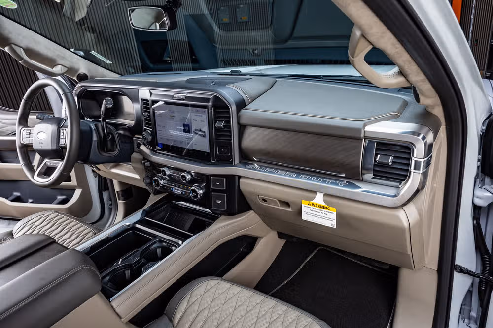 2026 Ford F-250 Super Duty Platinum Plus Crew Cab Image 18