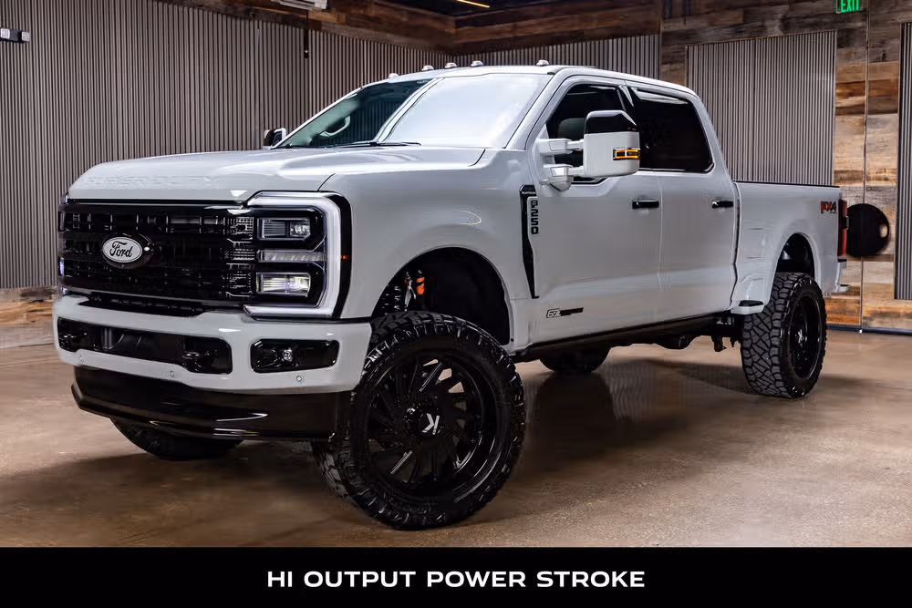 2026 Ford F-250 Super Duty Platinum Plus Crew Cab Image 5