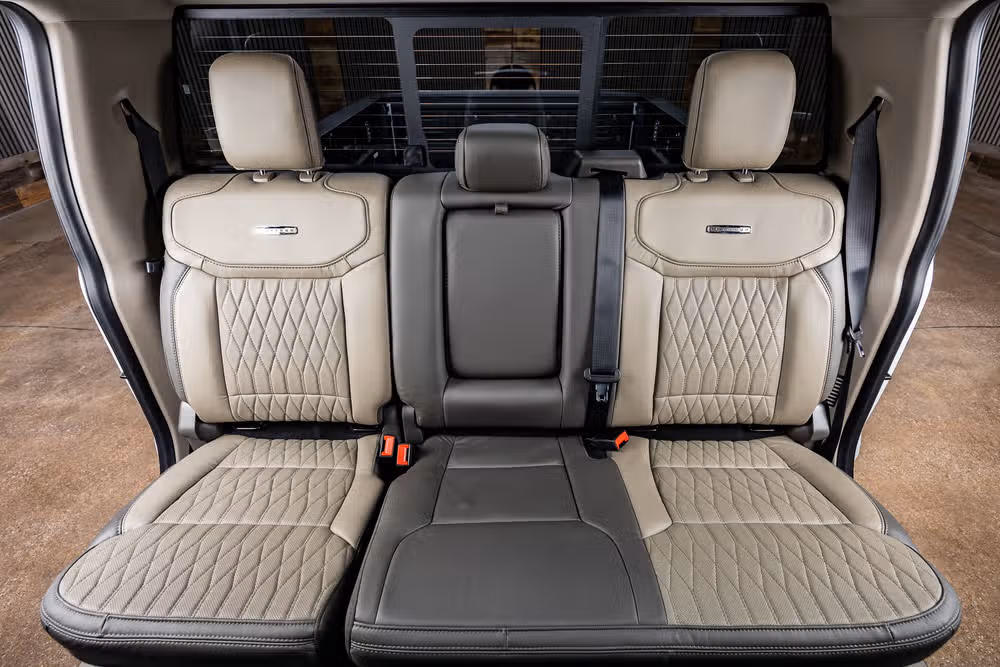 2026 Ford F-250 Super Duty Platinum Plus Crew Cab Image 37