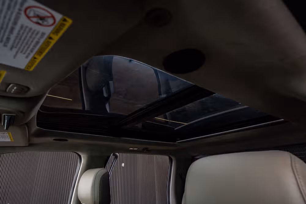 2026 Ford F-250 Super Duty Platinum Plus Crew Cab Image 32
