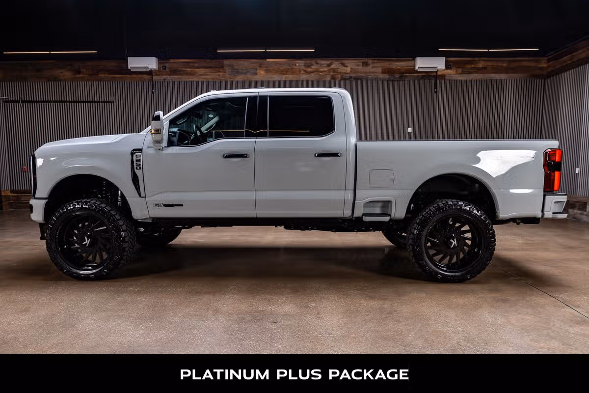 2026 Ford F-250 Super Duty Platinum Plus Crew Cab