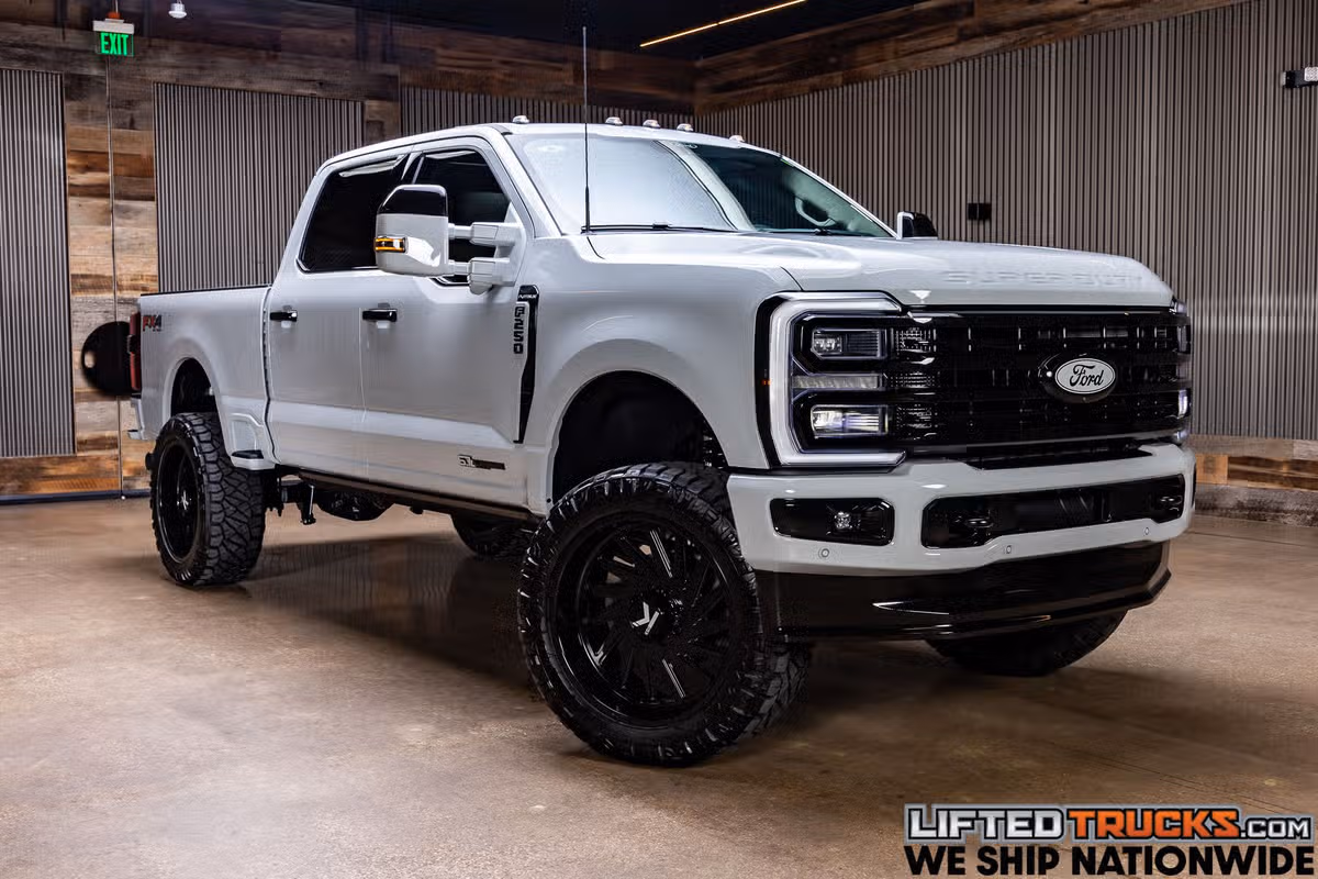 2026 Ford F-250 Super Duty Platinum Plus Crew Cab