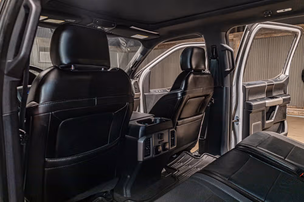 2019 Ford F-150 Raptor SuperCrew Image 24