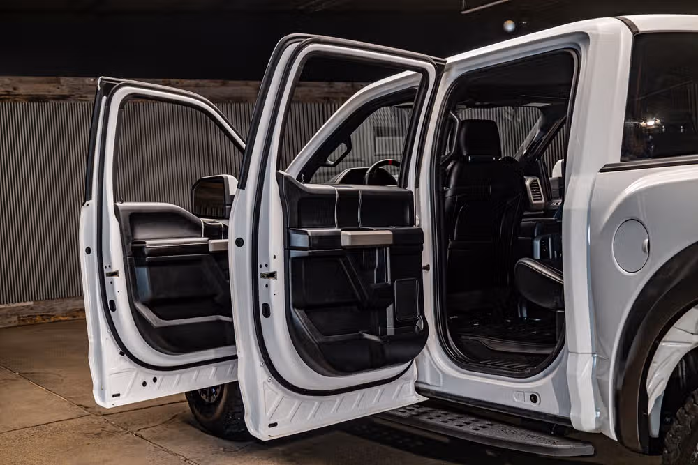 2019 Ford F-150 Raptor SuperCrew Image 30