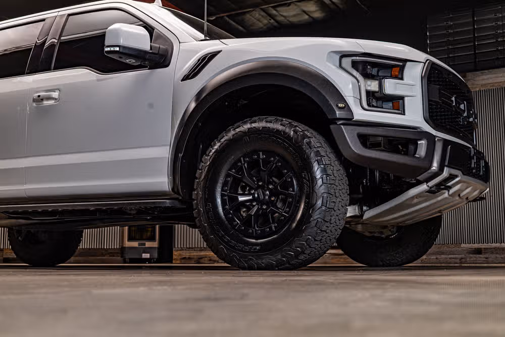 2019 Ford F-150 Raptor SuperCrew Image 13