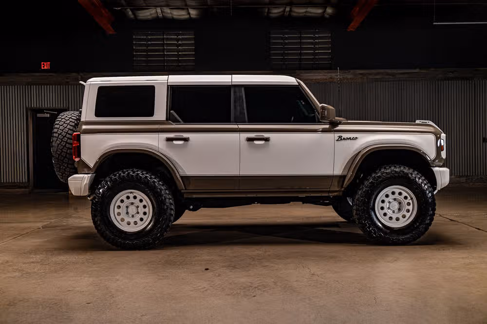 2026 Ford Bronco Heritage Edition Image 11