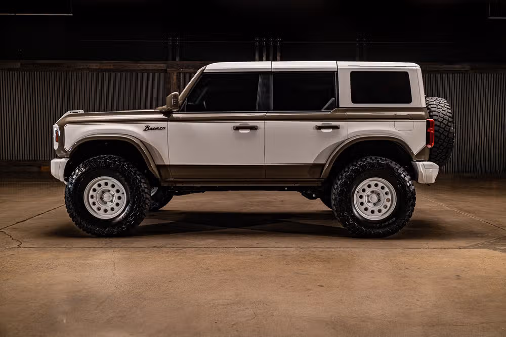 2026 Ford Bronco Heritage Edition Image 6