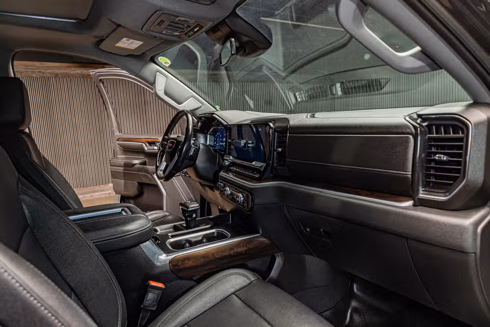 2022 GMC Sierra 1500 SLT Crew Cab Image 19
