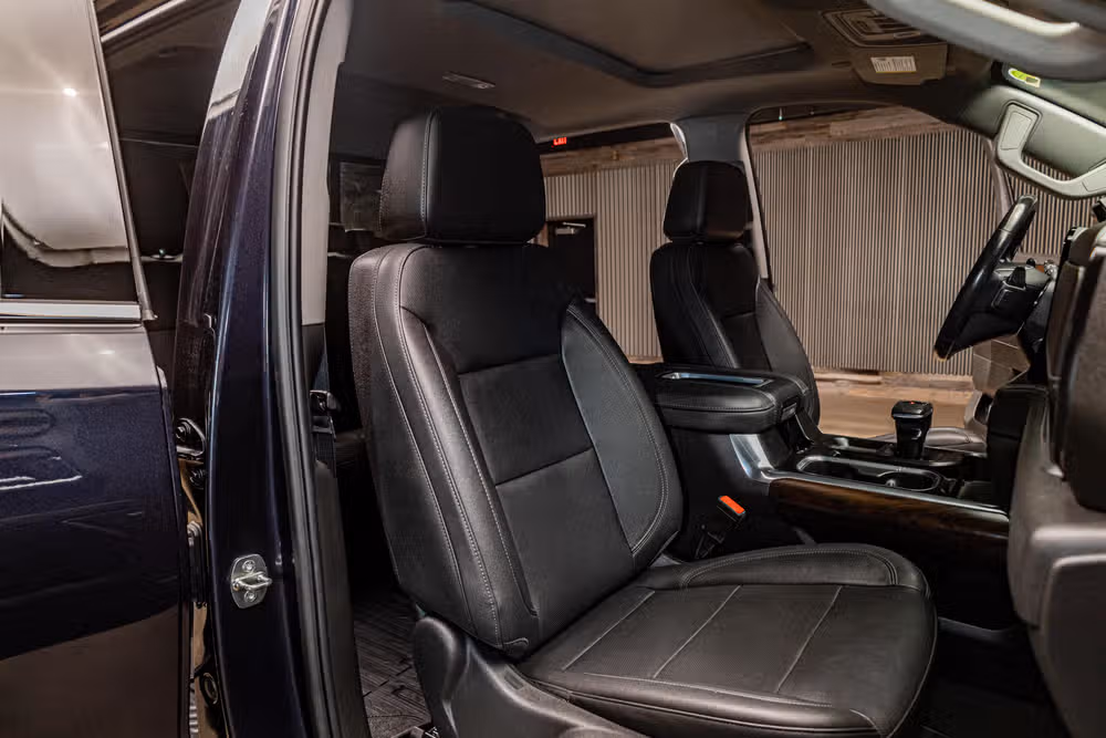 2022 GMC Sierra 1500 SLT Crew Cab Image 31