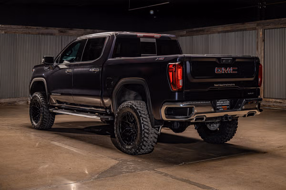 2022 GMC Sierra 1500 SLT Crew Cab