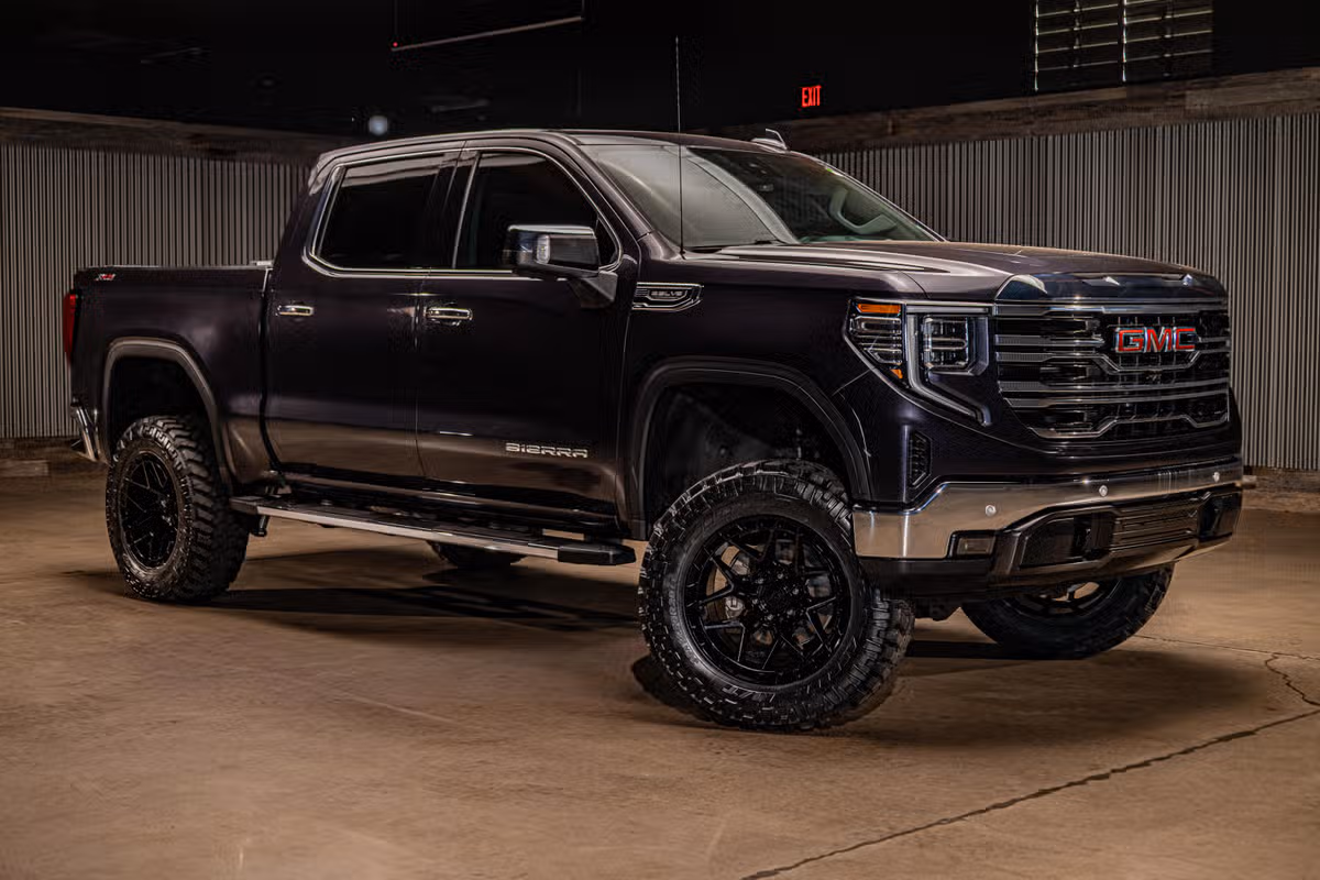 2022 GMC Sierra 1500 SLT Crew Cab
