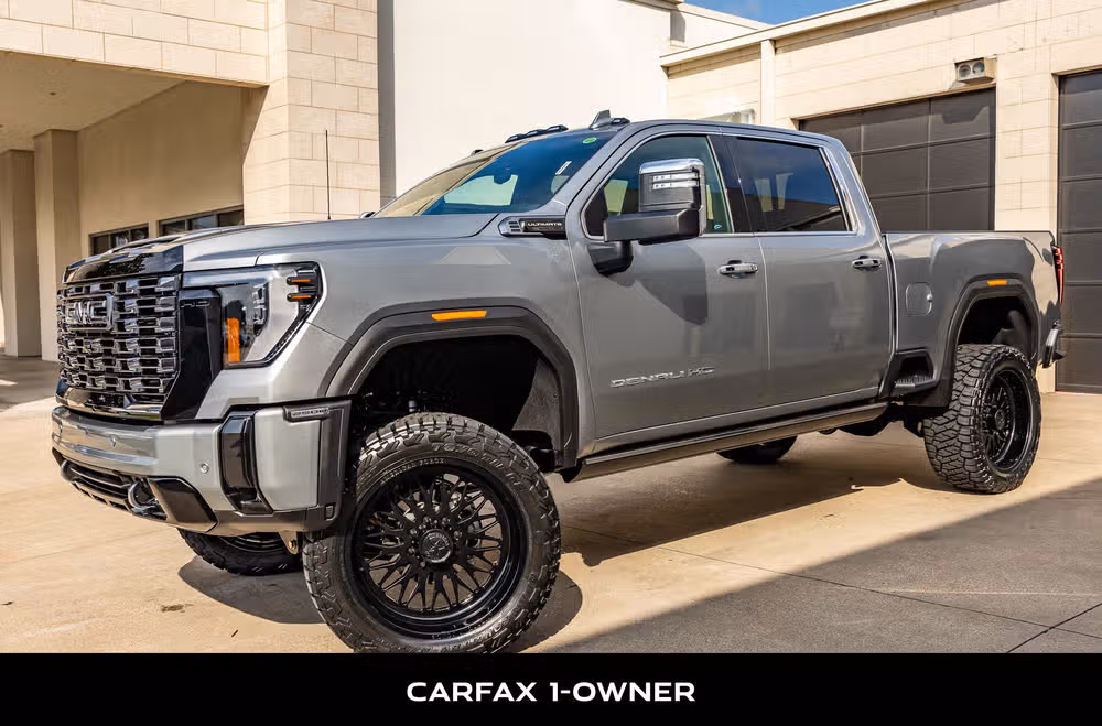 2026 GMC Sierra 2500HD Denali Ultimate Crew Cab Image 5
