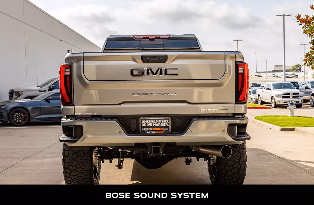 2026 GMC Sierra 2500HD Denali Ultimate Crew Cab Image 8
