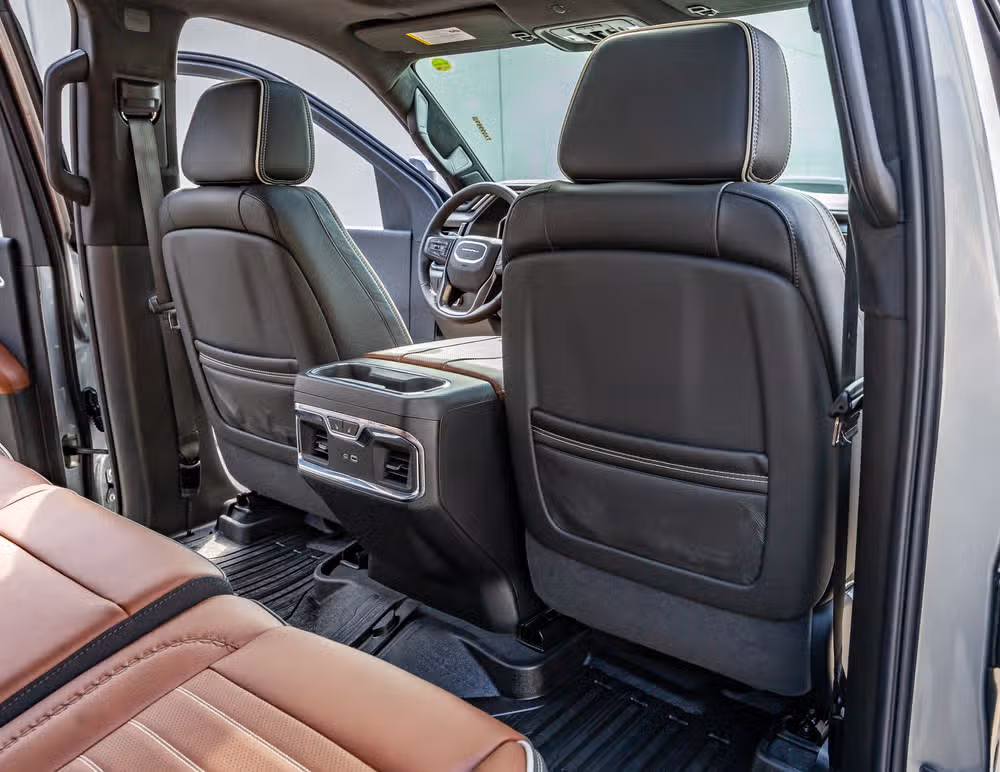 2026 GMC Sierra 2500HD Denali Ultimate Crew Cab Image 33