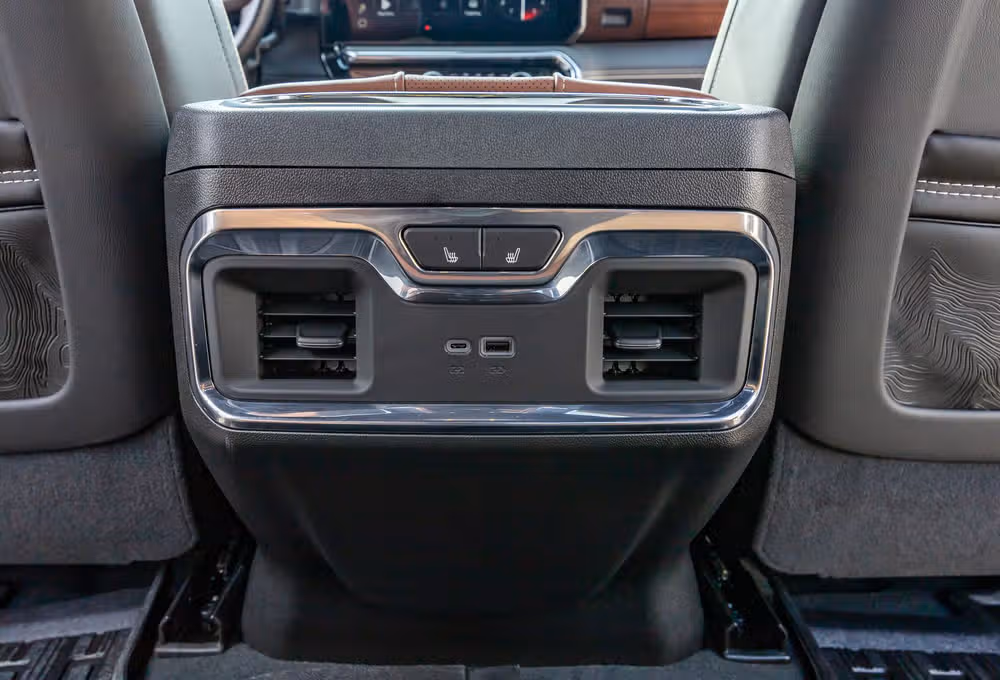 2026 GMC Sierra 2500HD Denali Ultimate Crew Cab Image 34
