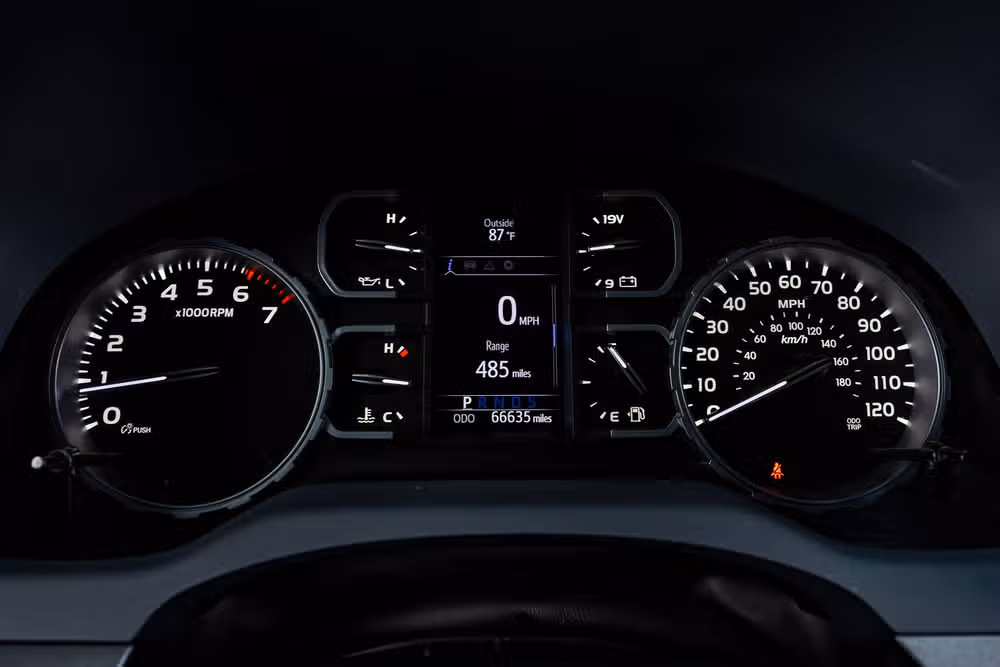 2019 Toyota Tundra SR5 CrewMax Image 19