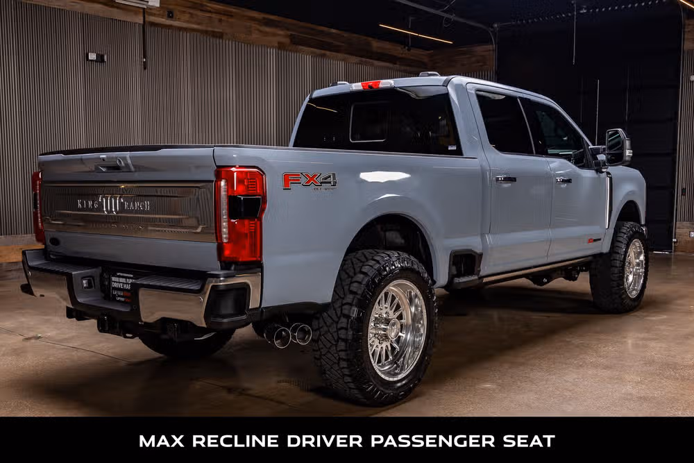 2026 Ford F-350 Super Duty King Ranch Crew Cab Image 10