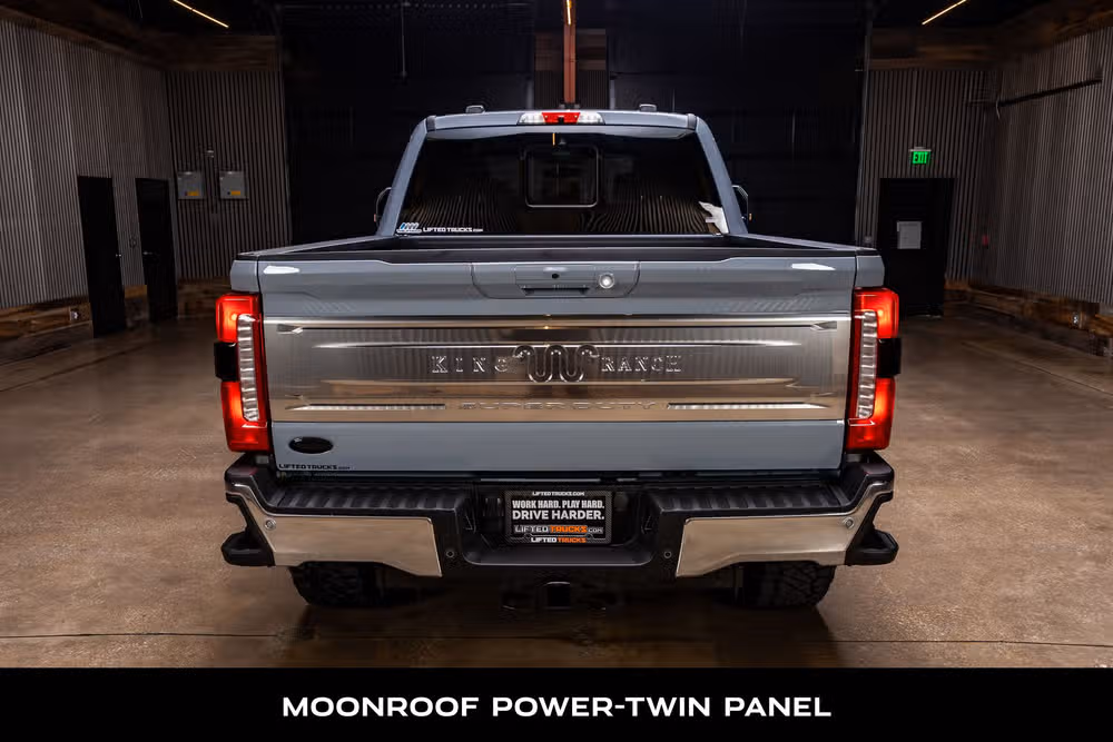 2026 Ford F-350 Super Duty King Ranch Crew Cab Image 8