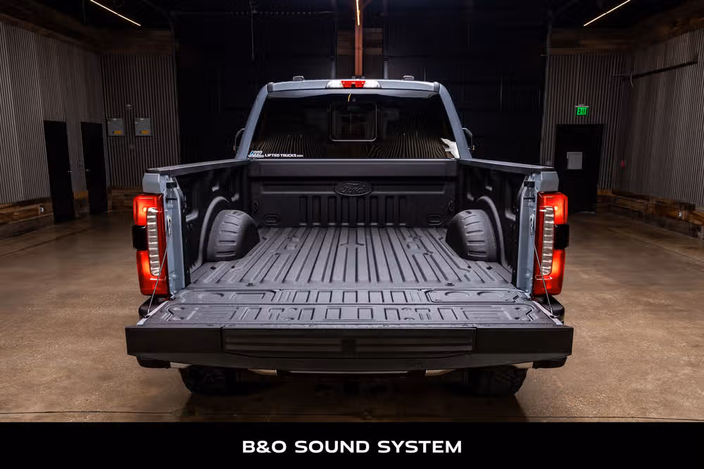 2026 Ford F-350 Super Duty King Ranch Crew Cab Image 9