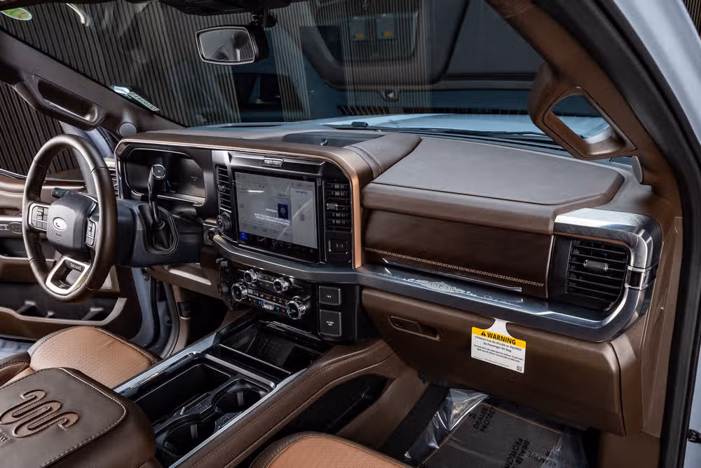 2026 Ford F-350 Super Duty King Ranch Crew Cab Image 18