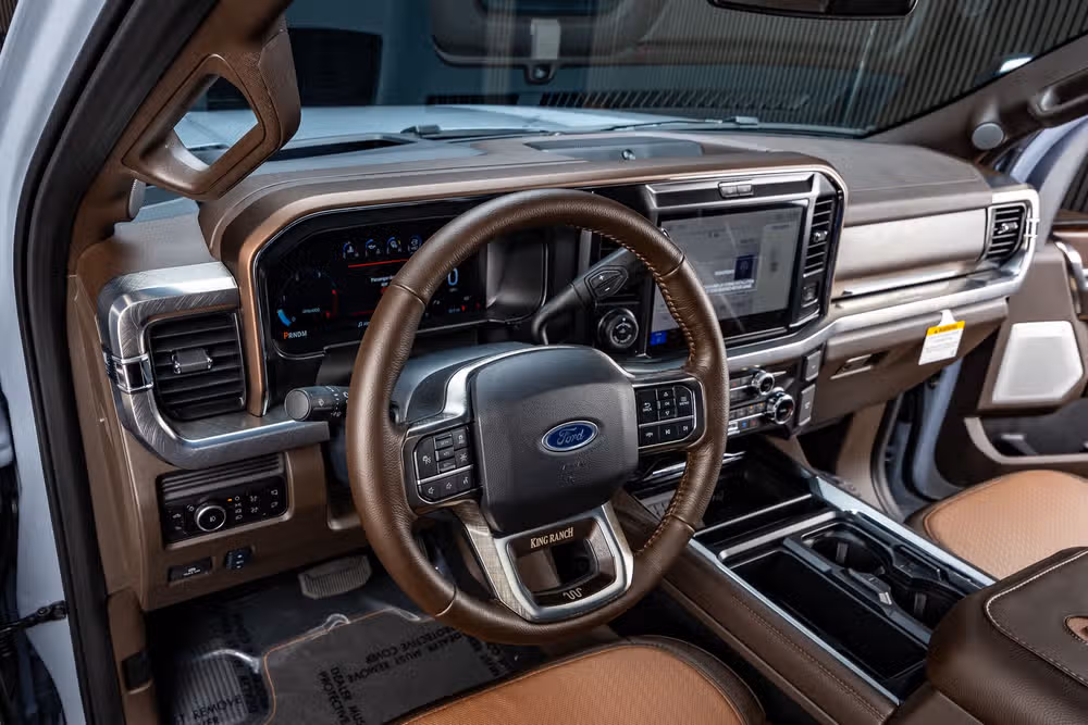 2026 Ford F-350 Super Duty King Ranch Crew Cab Image 17