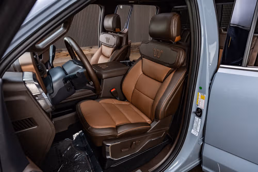 2026 Ford F-350 Super Duty King Ranch Crew Cab Image 30