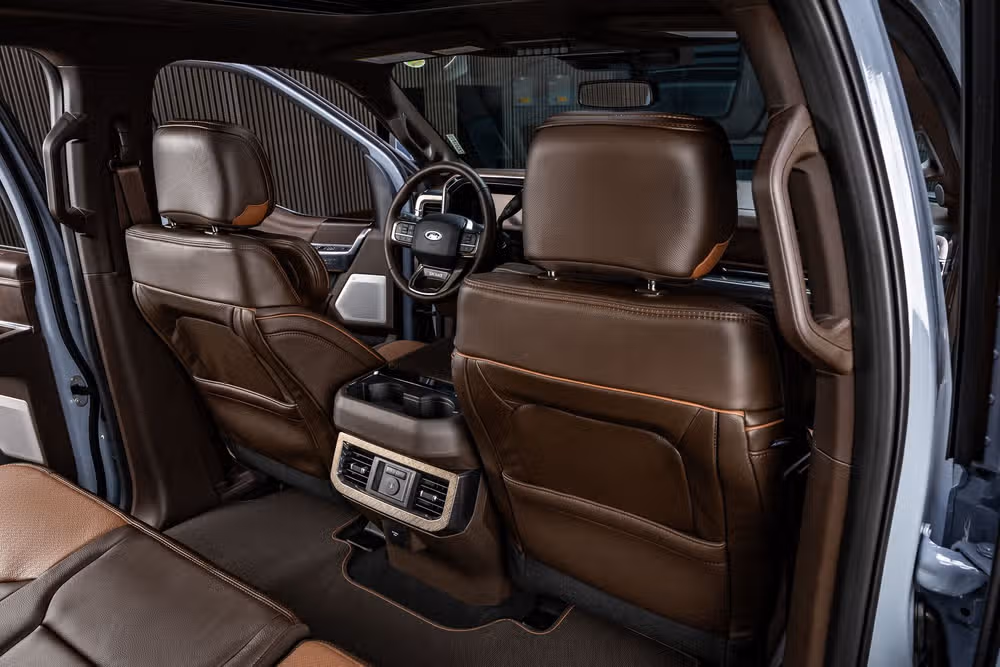 2026 Ford F-350 Super Duty King Ranch Crew Cab Image 33
