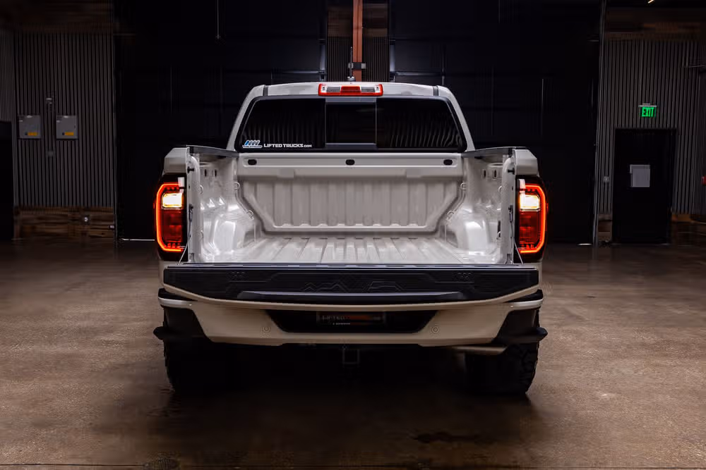 2026 GMC Canyon AT4 Crew Cab Image 9