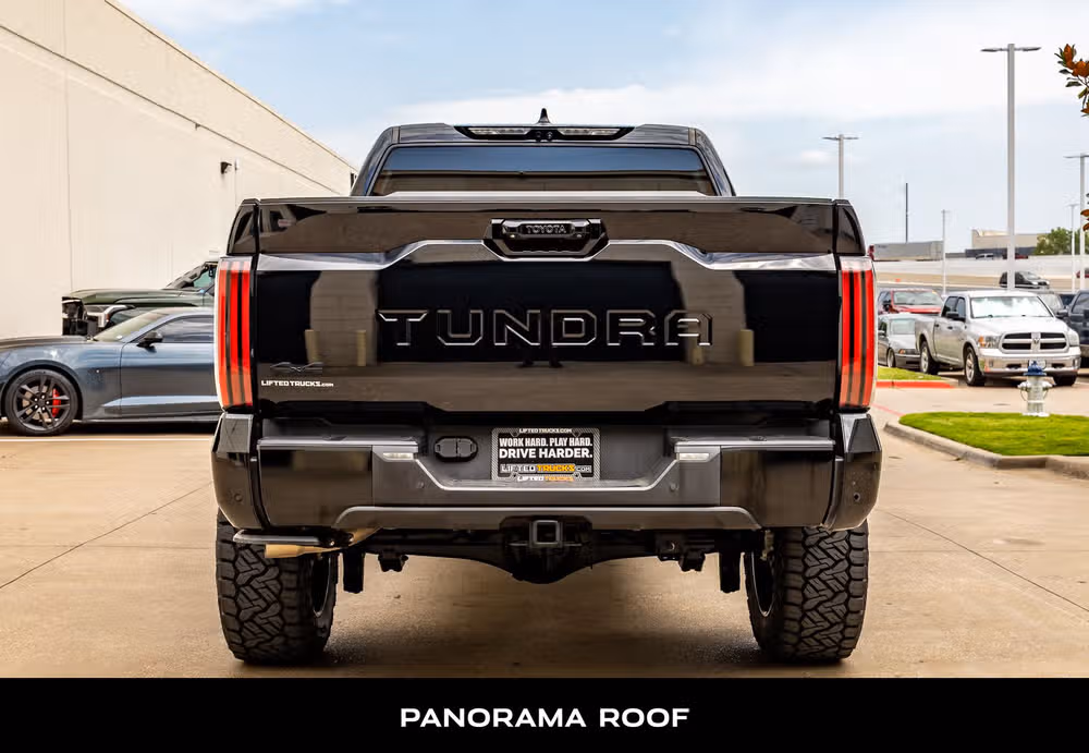 2022 Toyota Tundra Platinum CrewMax Image 8