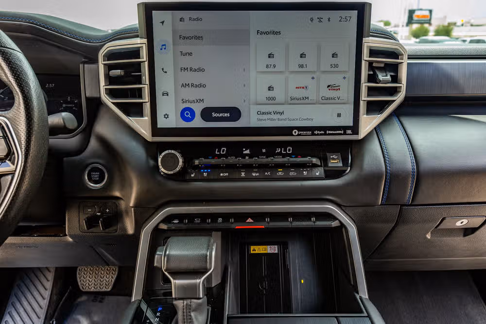 2022 Toyota Tundra Platinum CrewMax Image 24