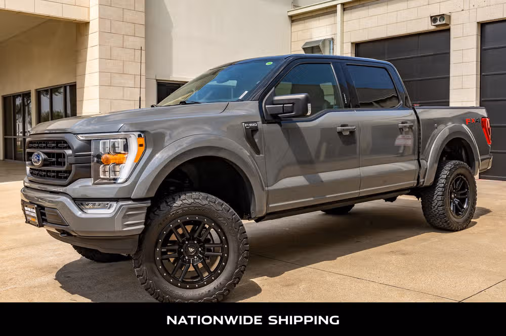 2021 Ford F-150 XLT SuperCrew Image 4