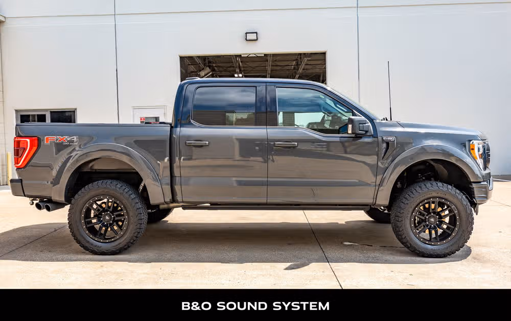 2021 Ford F-150 XLT SuperCrew Image 10