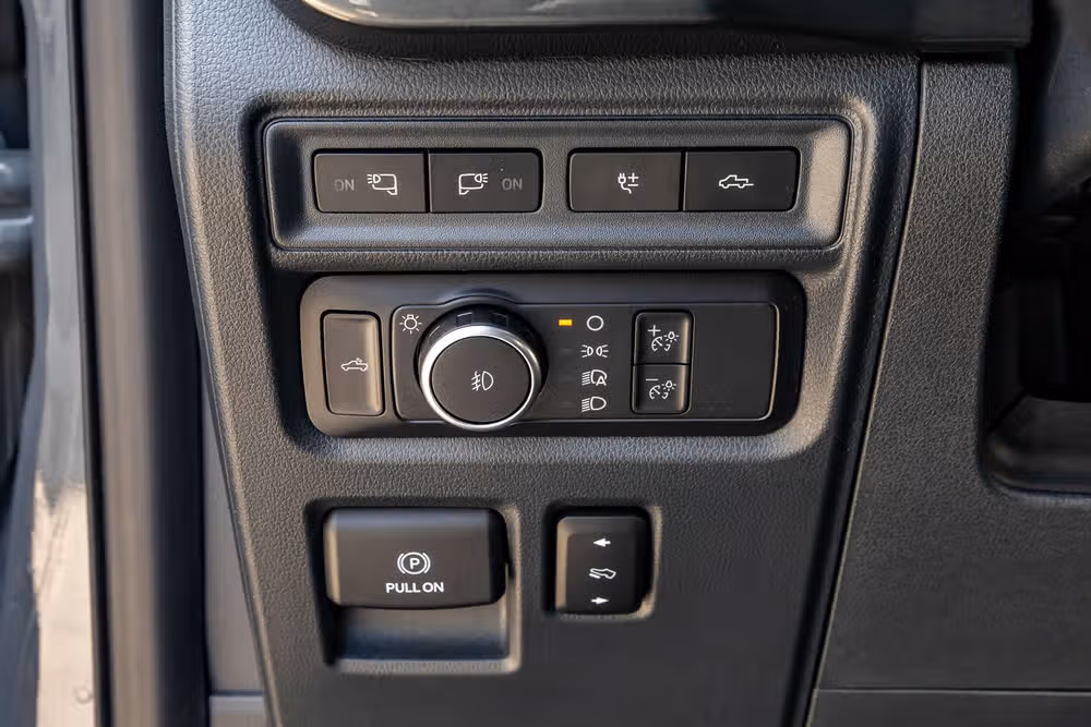 2021 Ford F-150 XLT SuperCrew Image 21