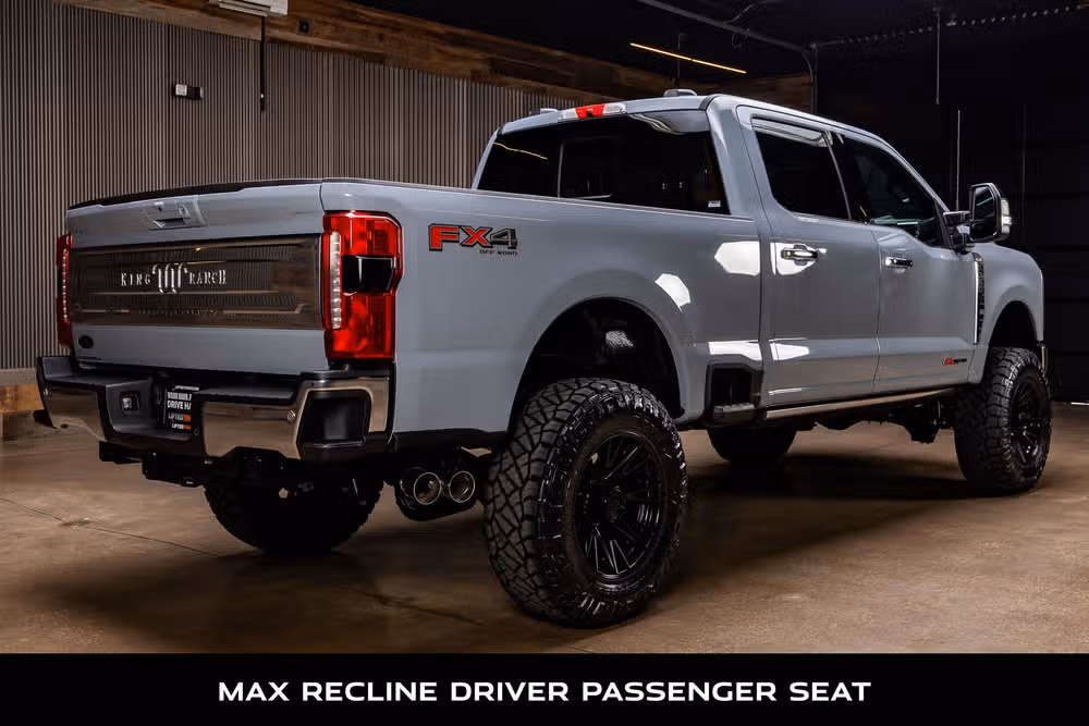 2026 Ford F-350 Super Duty King Ranch Crew Cab Image 10