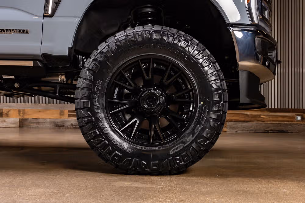 2026 Ford F-350 Super Duty King Ranch Crew Cab Image 12