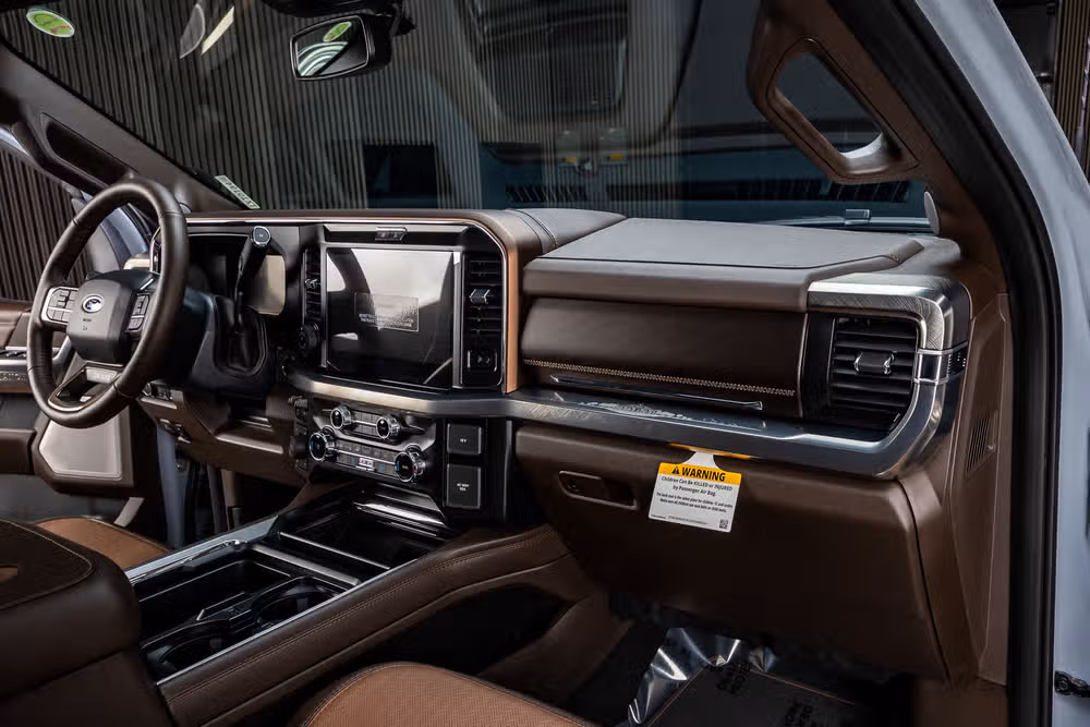 2026 Ford F-350 Super Duty King Ranch Crew Cab Image 18