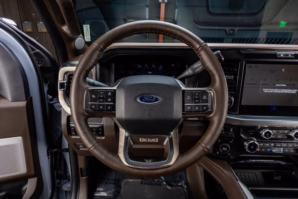 2026 Ford F-350 Super Duty King Ranch Crew Cab Image 19