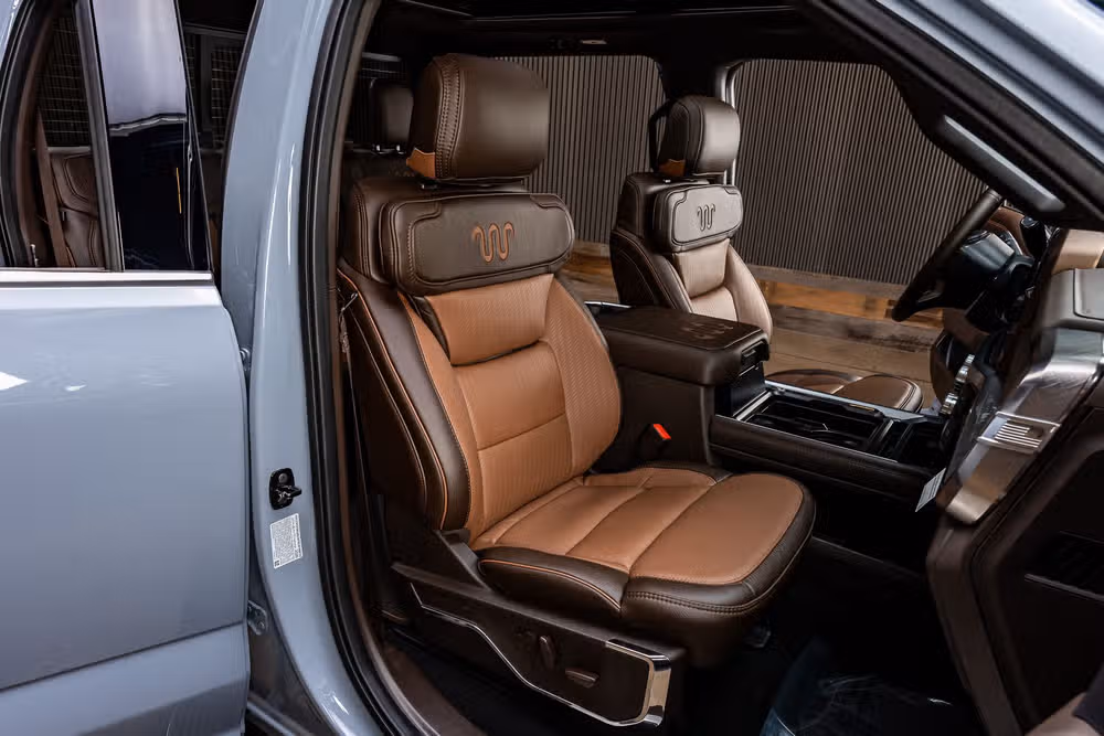 2026 Ford F-350 Super Duty King Ranch Crew Cab Image 33