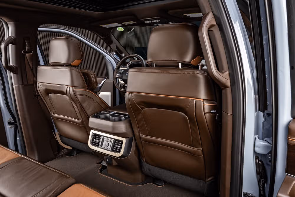2026 Ford F-350 Super Duty King Ranch Crew Cab Image 34