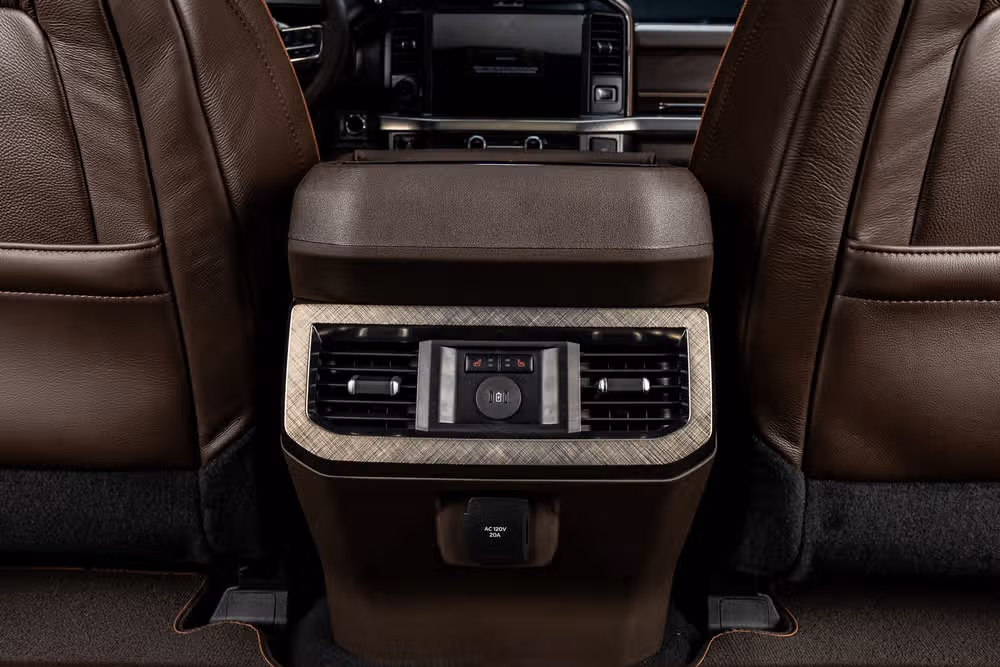 2026 Ford F-350 Super Duty King Ranch Crew Cab Image 35