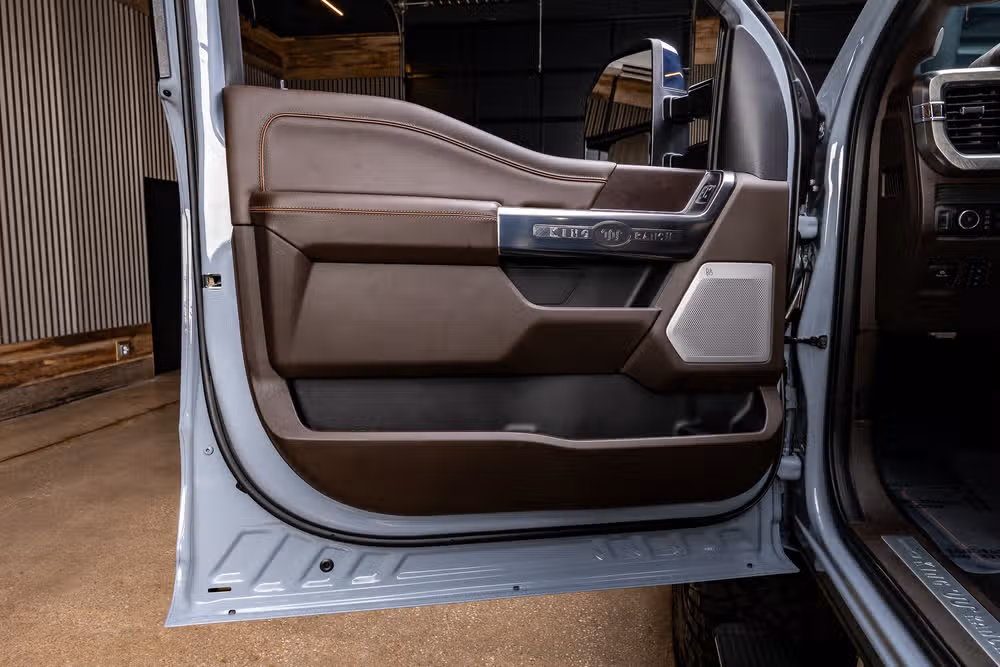 2026 Ford F-350 Super Duty King Ranch Crew Cab Image 38