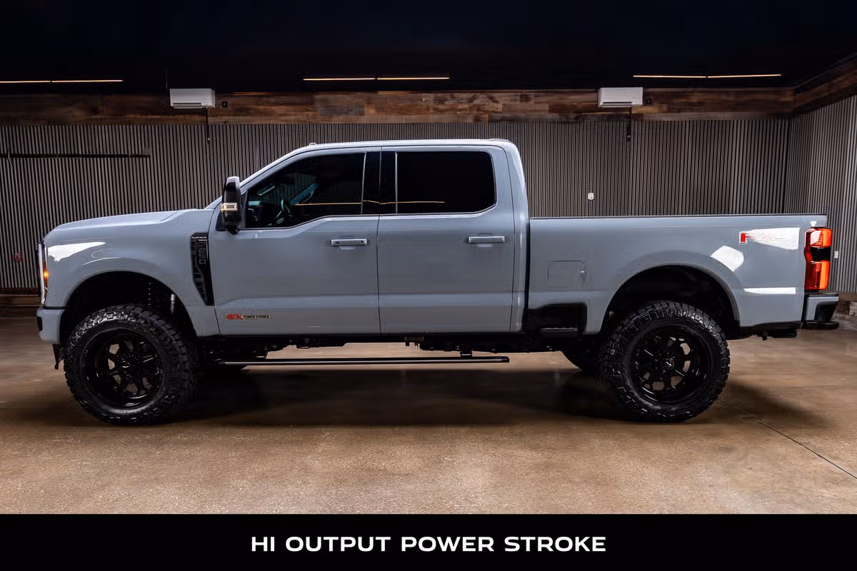 2025 Ford F-250 Super Duty Platinum Crew Cab