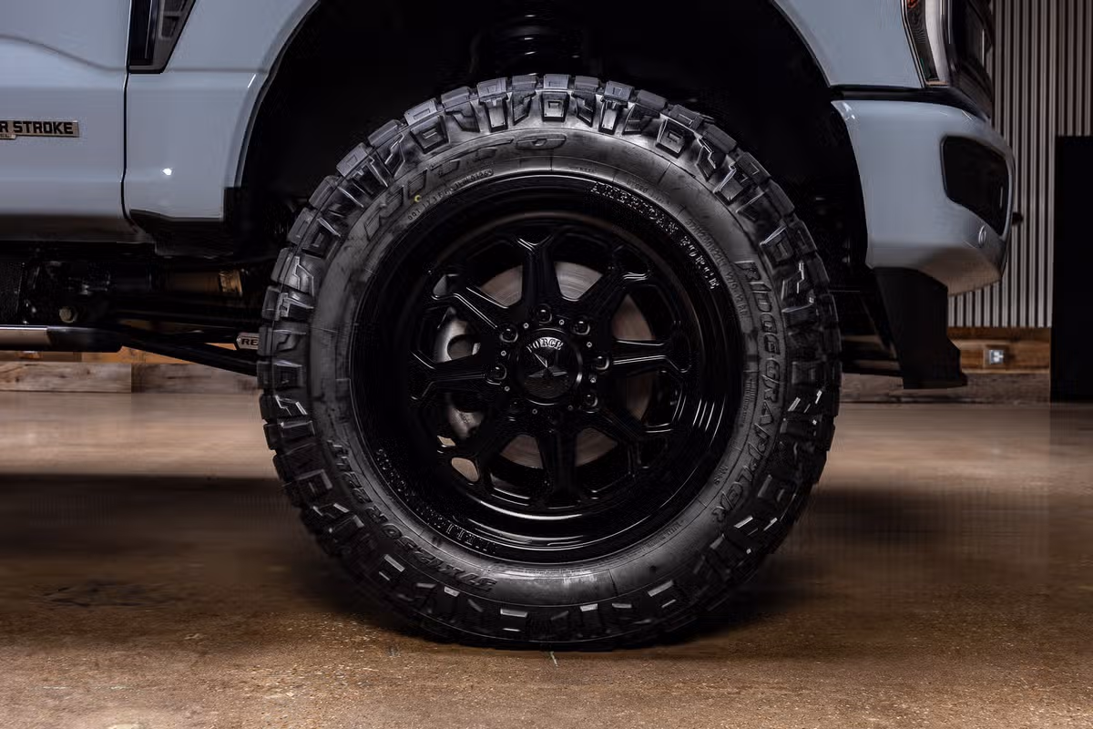2025 Ford F-250 Super Duty Platinum Crew Cab