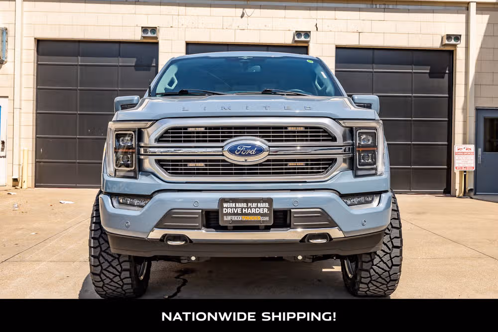 2023 Ford F-150 Limited SuperCrew Image 4