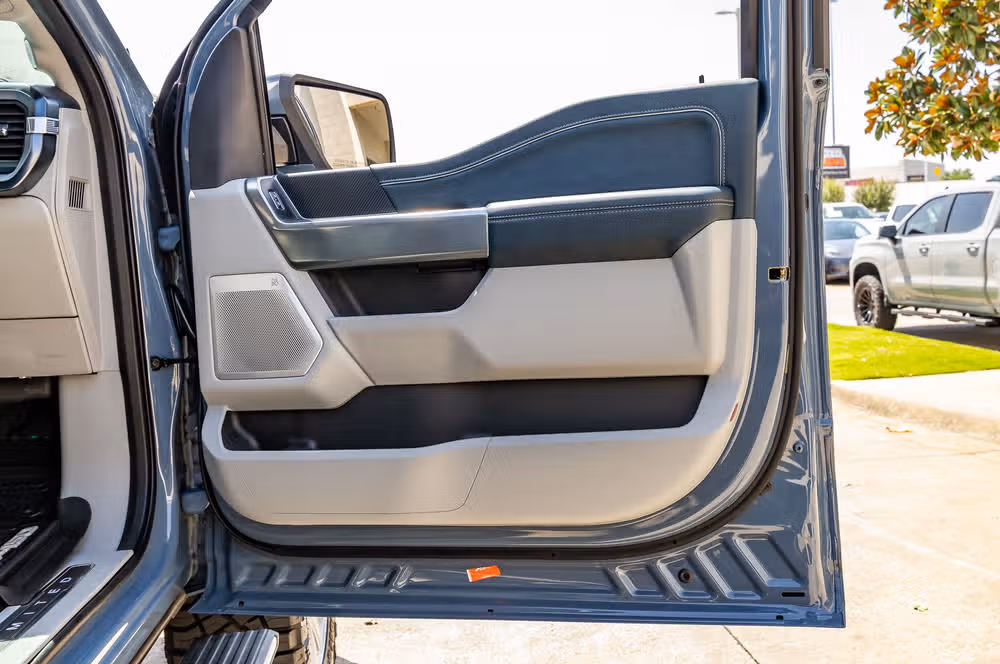 2023 Ford F-150 Limited SuperCrew Image 39