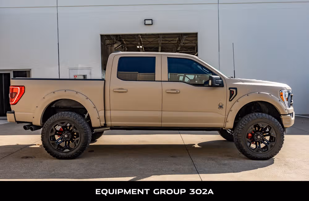 2023 Ford F-150 XLT Black Widow SuperCrew Image 10