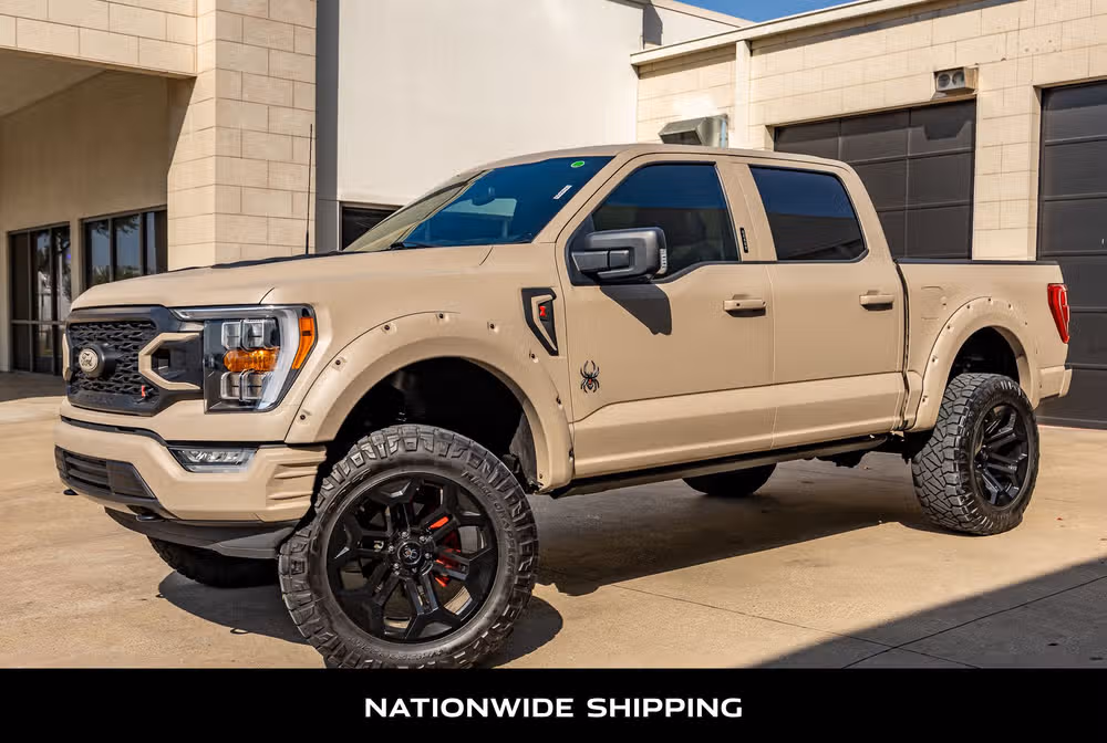 2023 Ford F-150 XLT Black Widow SuperCrew Image 4