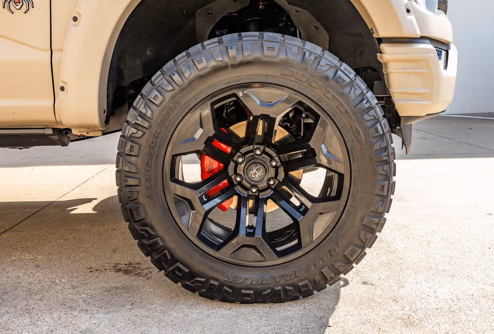 2023 Ford F-150 XLT Black Widow SuperCrew Image 11